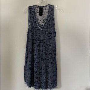 Heather long V neck gray long sleeveless blouse size M